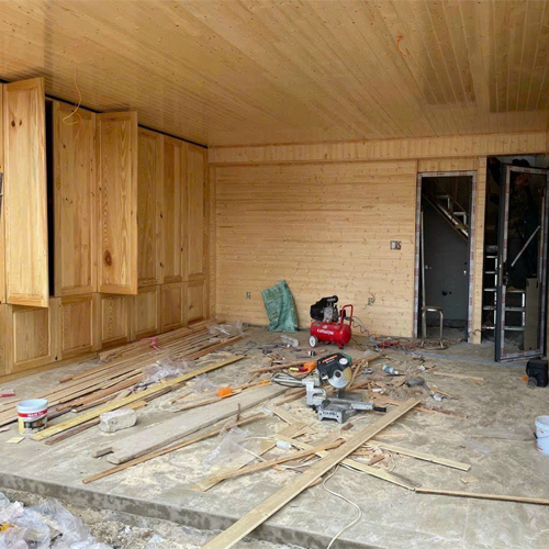 Giá Gỗ Thông Lamri Ốp Tường: Ưu Điểm Và Ứng Dụng